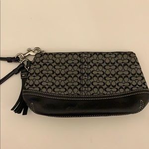 Coach wristlet wallet